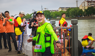 热烈祝贺“苏州pt客户端杯”首届中国苏州环古城河皮划艇桨板大赛获得圆满乐成