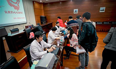 自愿贡献 大爱无私——集团公司组织无偿献血运动
